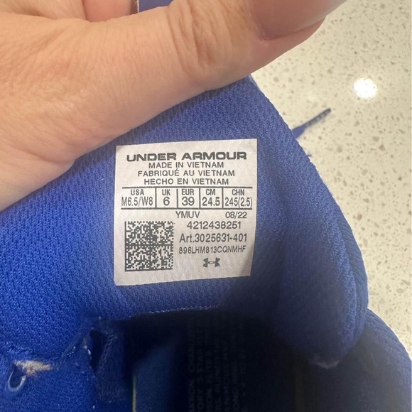 Youth 6.5 Under Armour Curry Basketball Shoes - Picture 5 of 5